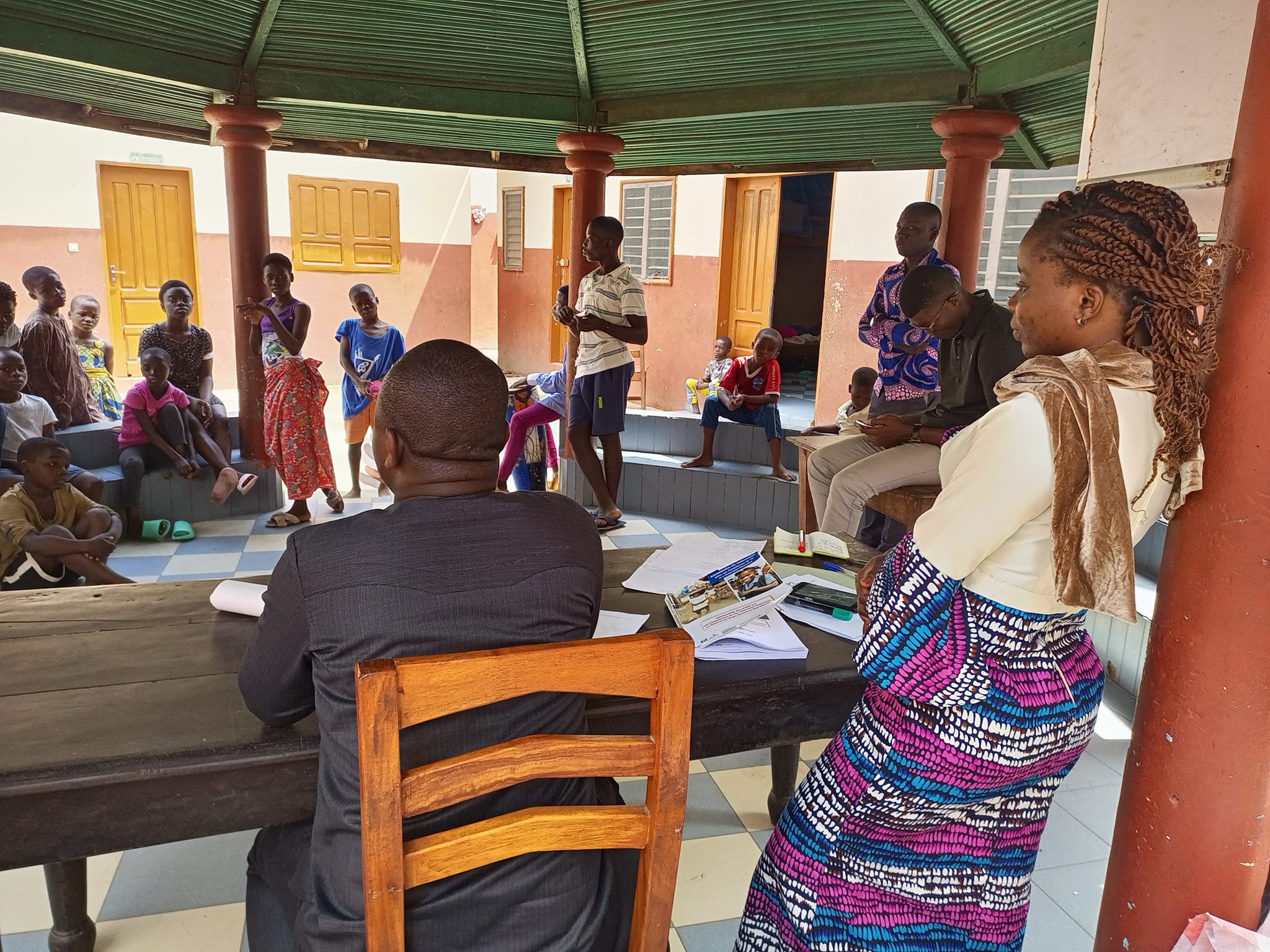 Projet Autonomisation des Adolescent(e)s grâce aux Compétences de Vie et à l’Education Financière